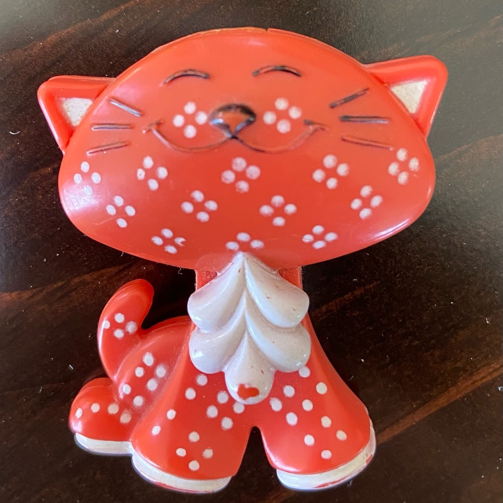 AVON Vintage (1973) Calico Cat Pin Pal  fragrance glace